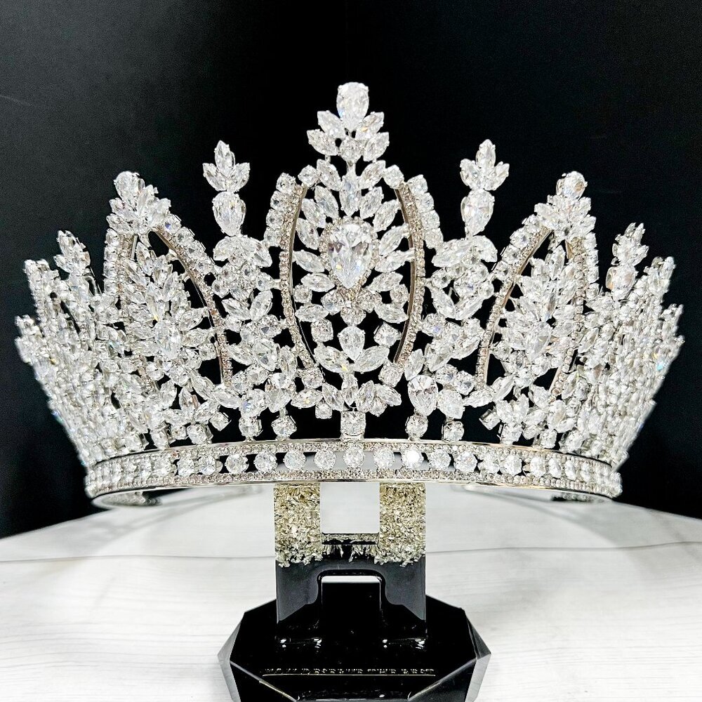 Bridal Headpiece, Wedding crown, Royal Princess Tiara, Cubic Zirconia Crown